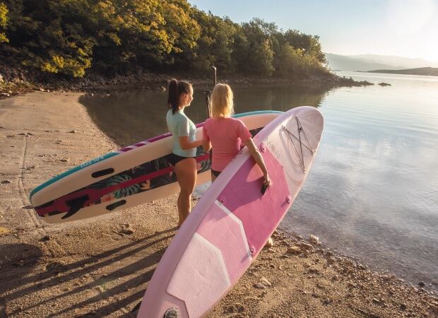 Jak vybrat dámský paddleboard?