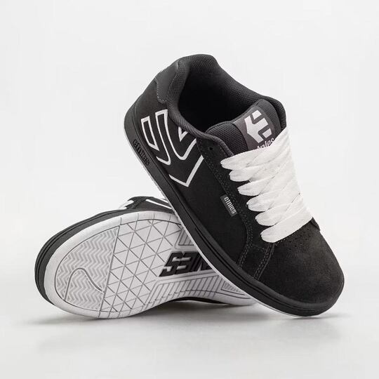 boty ETNIES Fader WORN BLACK