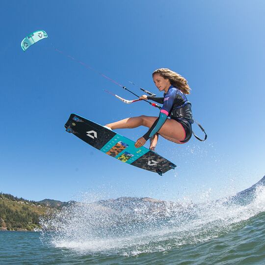 tabla de kitesurf DUOTONE Soleil SLS 132