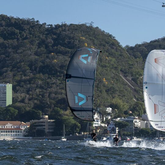 Kite DUOTONE Evo SLS 11 grün/lila